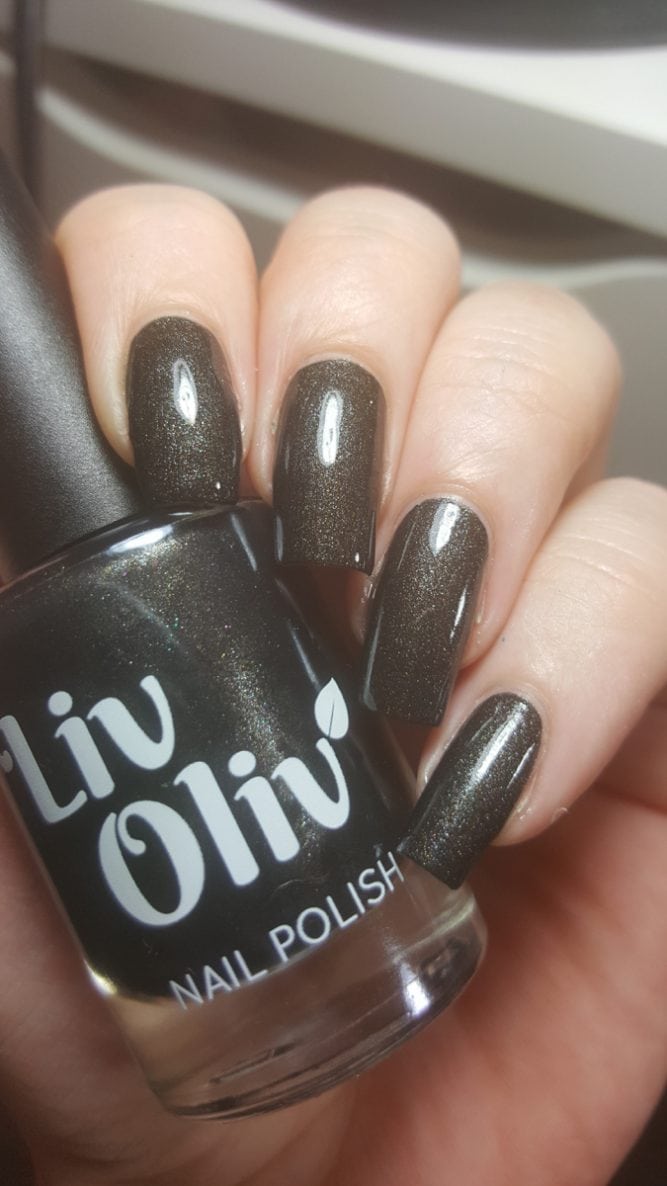 LivOliv BlackJack with glossy top coat bottle swatch