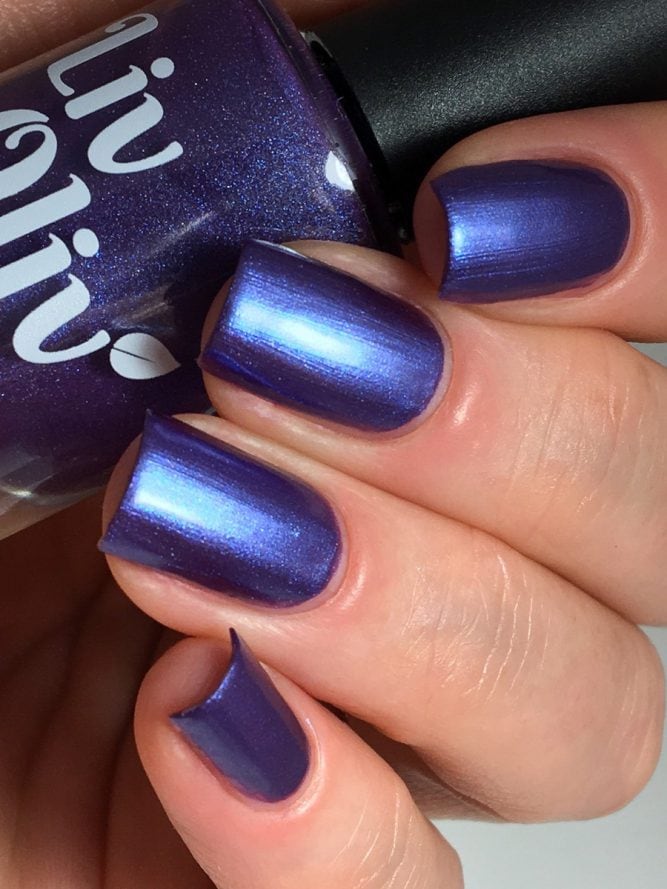 Blueberry Satin bottle swatch