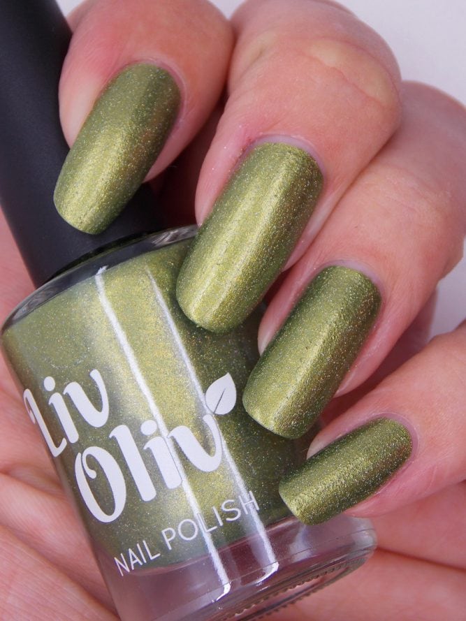 Mystic Moss bottle swatch