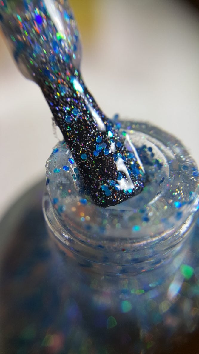 Neptune bottle macro