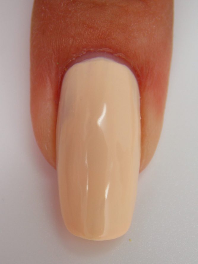 Peaches n cream macro swatch