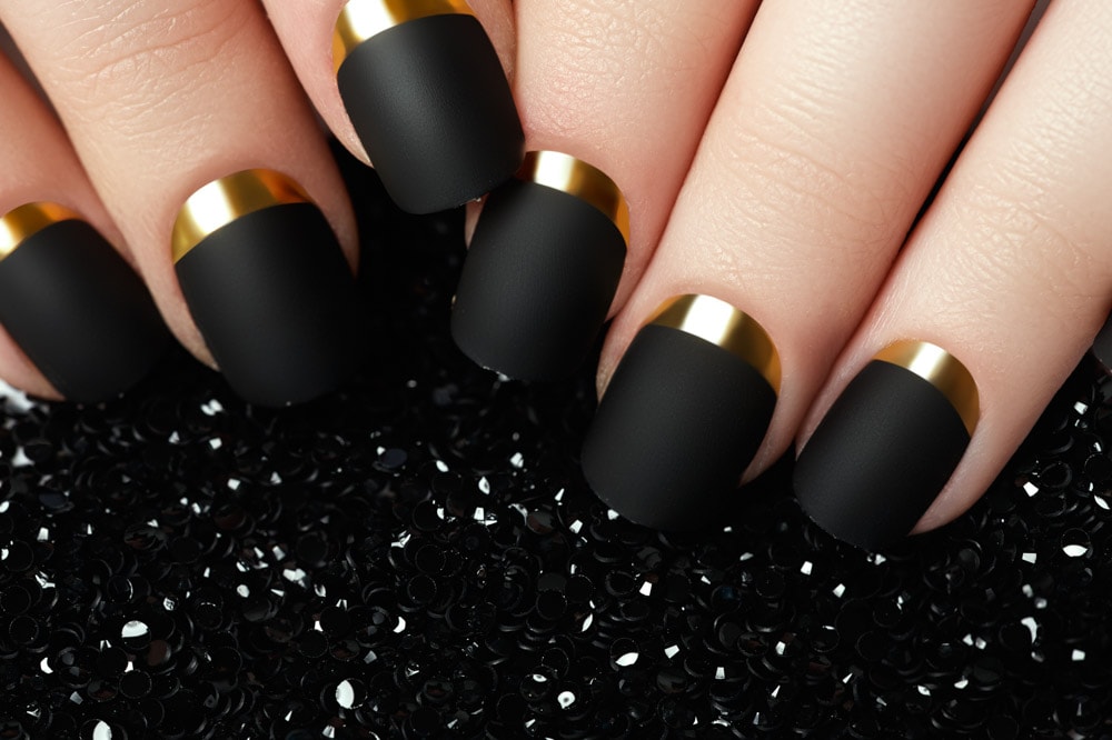 Black Metallic Nails with Gold Stripe