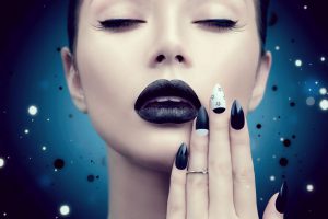 5 Perfect Nail Shapes and How to Achieve Them!
