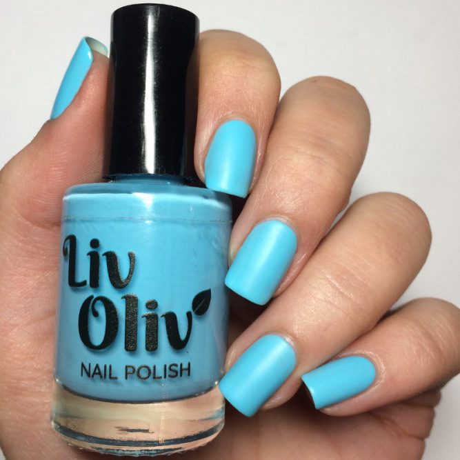 Free Spirit swatch - bright neon turquoise matte top coat