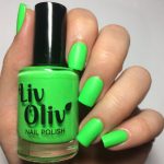 Euphoria swatch - bright neon green matte top coat