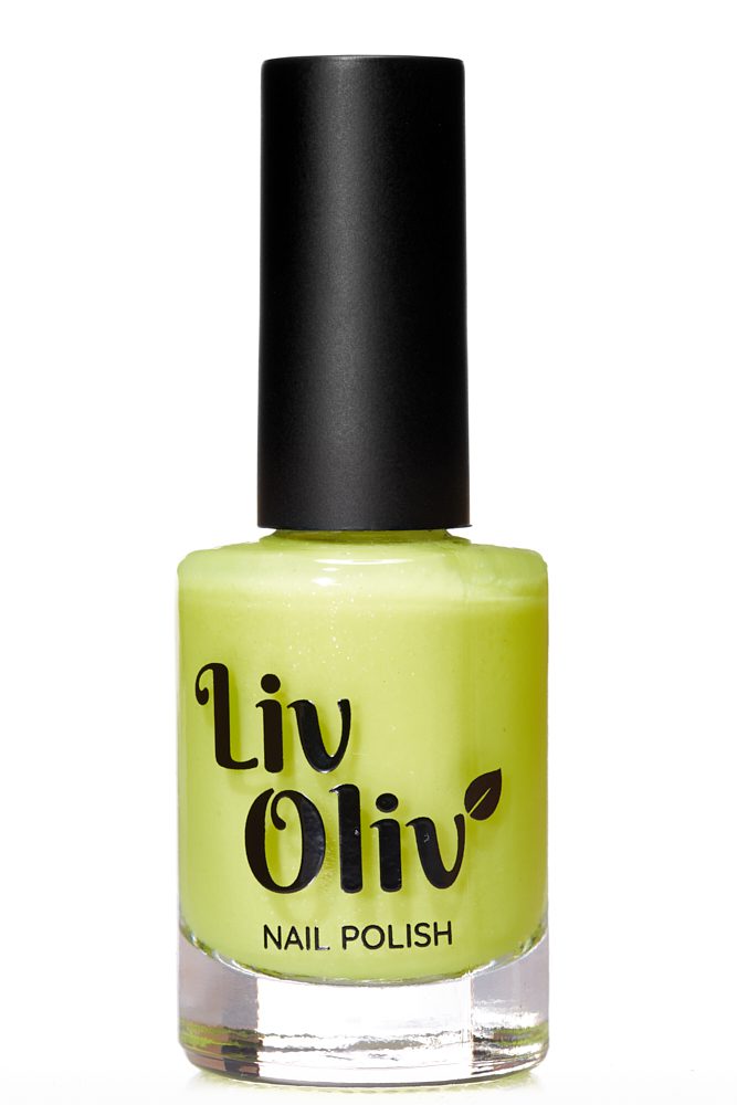 Yellow to Orange photochromic cruelty free nail polish