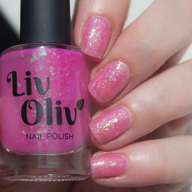 neutral to pink photochromic cruelty free nail polish pink nails