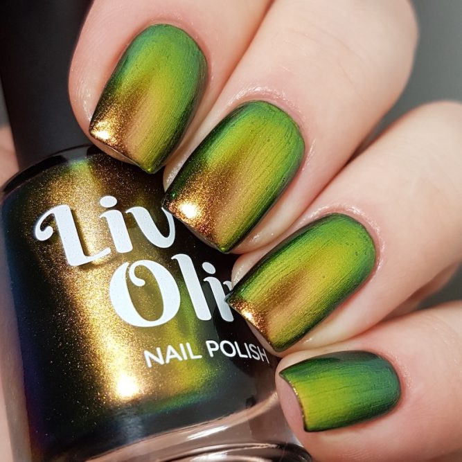 LivOliv Cruelty Free Nail Polish ultra chrome gold