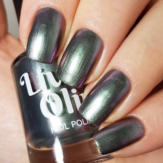 LivOliv Cruelty Free Nail Polish ultra chrome six of clubs