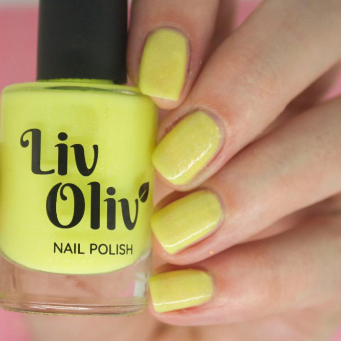 yellow to orange photochromic yellow cruelty free nail polish