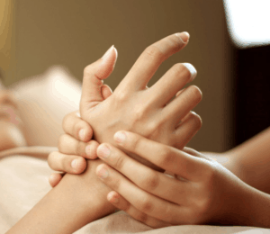 hand massage to improve circulation