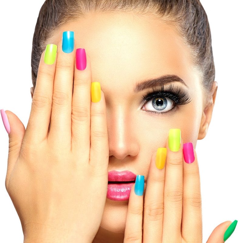 Beauty-Girl-Face-with-Colorful-Nails Beauty-Girl-Face-with-Colorful-Nails